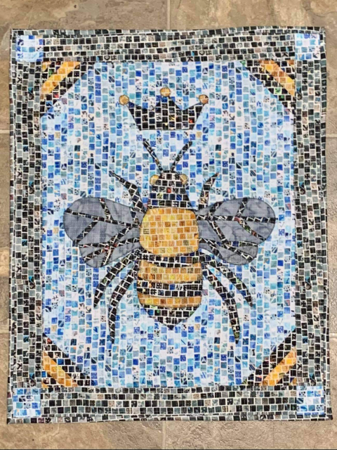 18x24 inch Bee Quilt by Phoebe.